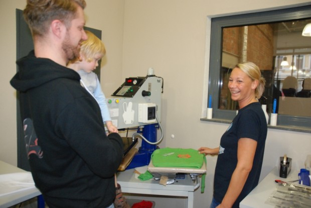 ... und auf das Produkt gepresst.